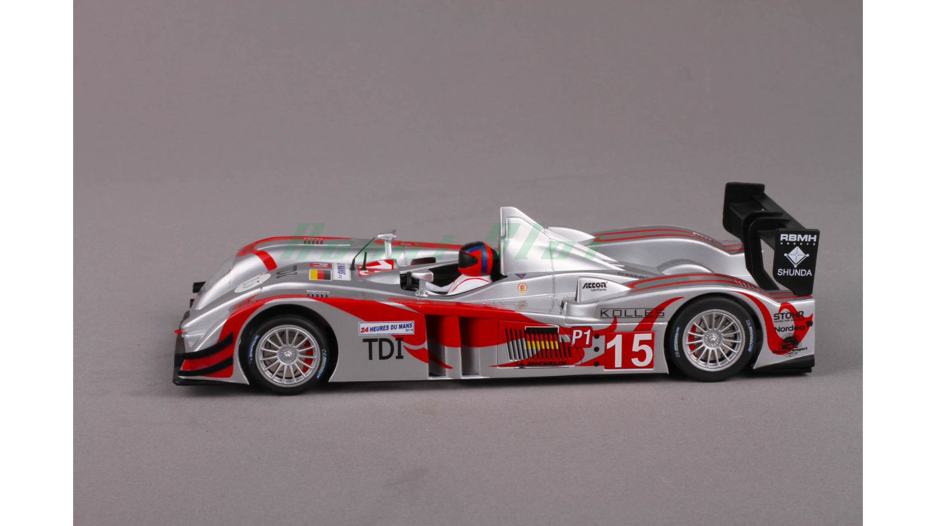 Audi R10 - Team Kolles Le Mans 2010 No.15