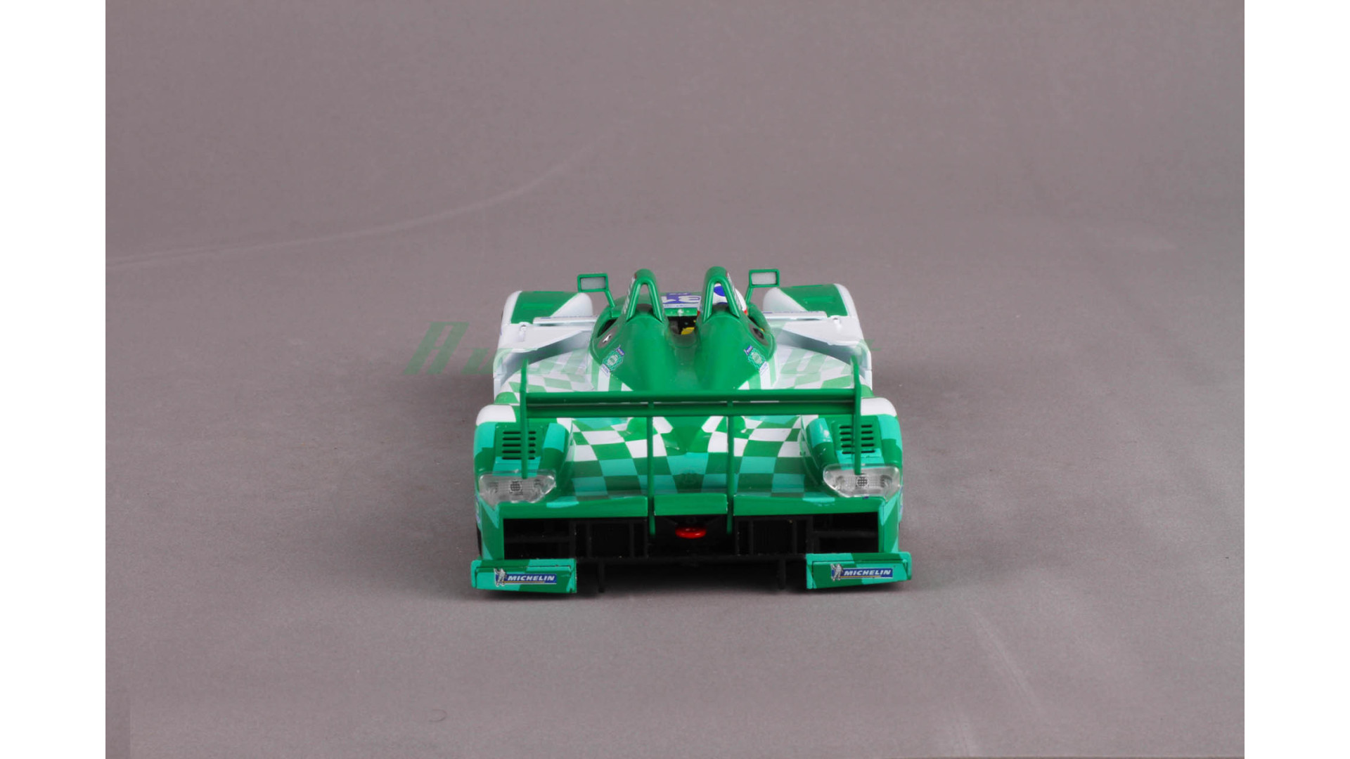Porsche Spyder verde